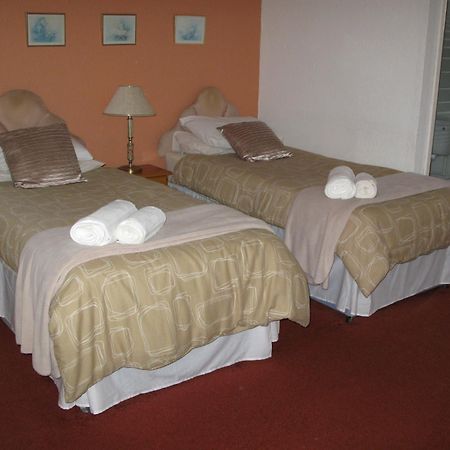 Broadwell Guest House Meriden  Szoba fotó