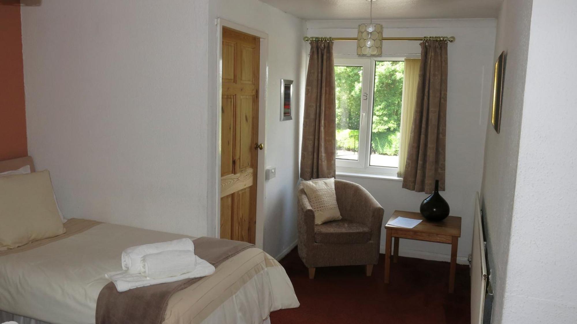 Broadwell Guest House Meriden  Szoba fotó