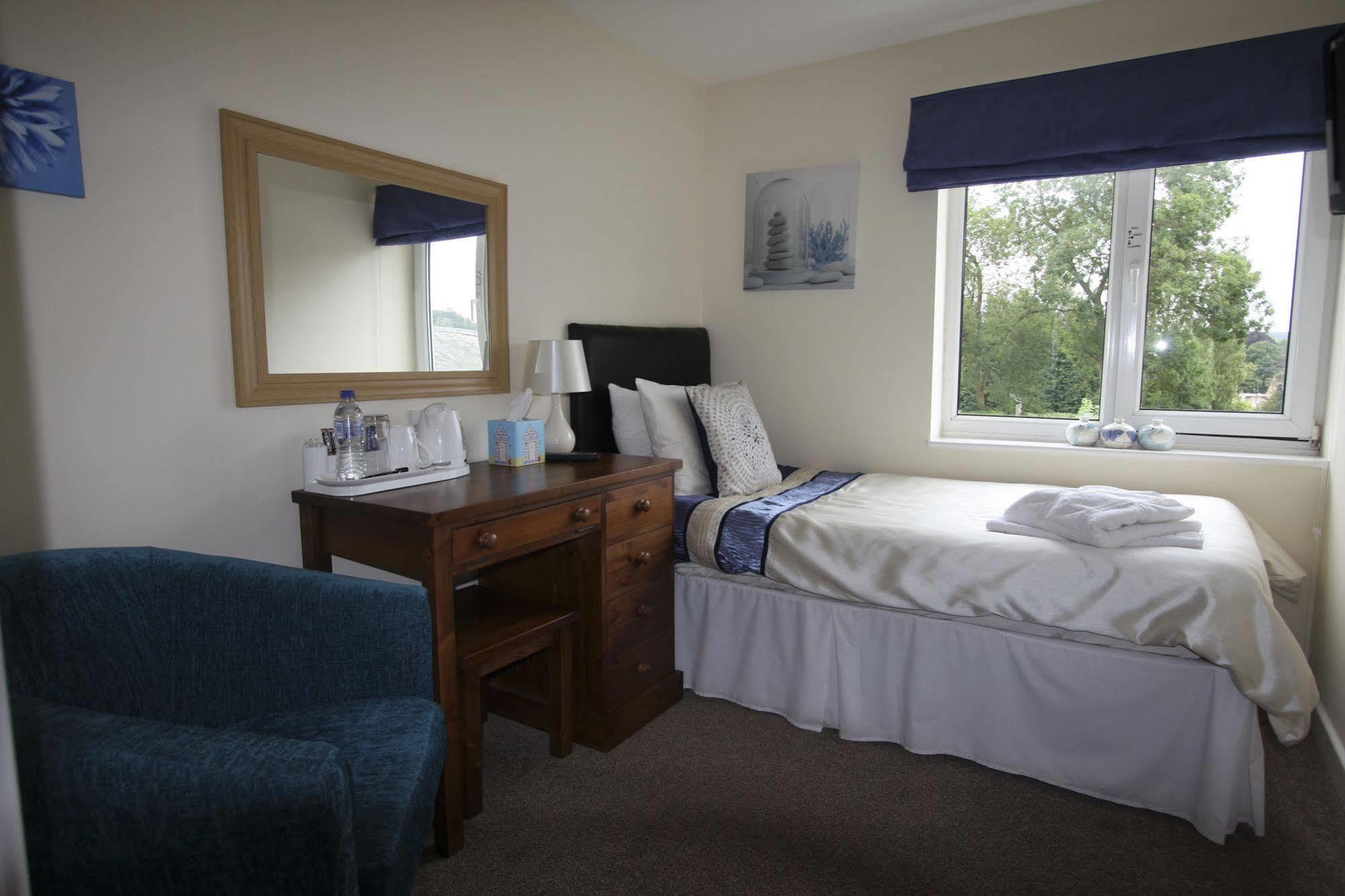 Broadwell Guest House Meriden  Kültér fotó