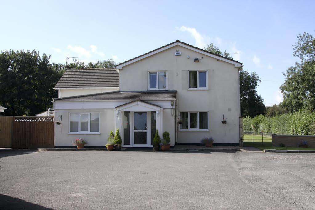 Broadwell Guest House Meriden  Kültér fotó