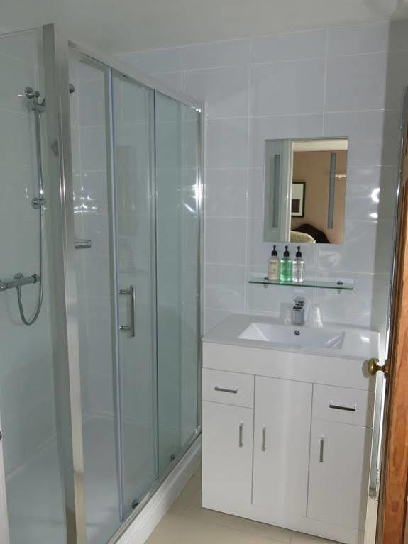 Broadwell Guest House Meriden  Kültér fotó